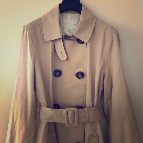 Banana Republic Jackets & Blazers - Gorgeous Camel Banana Republic Trench Coat